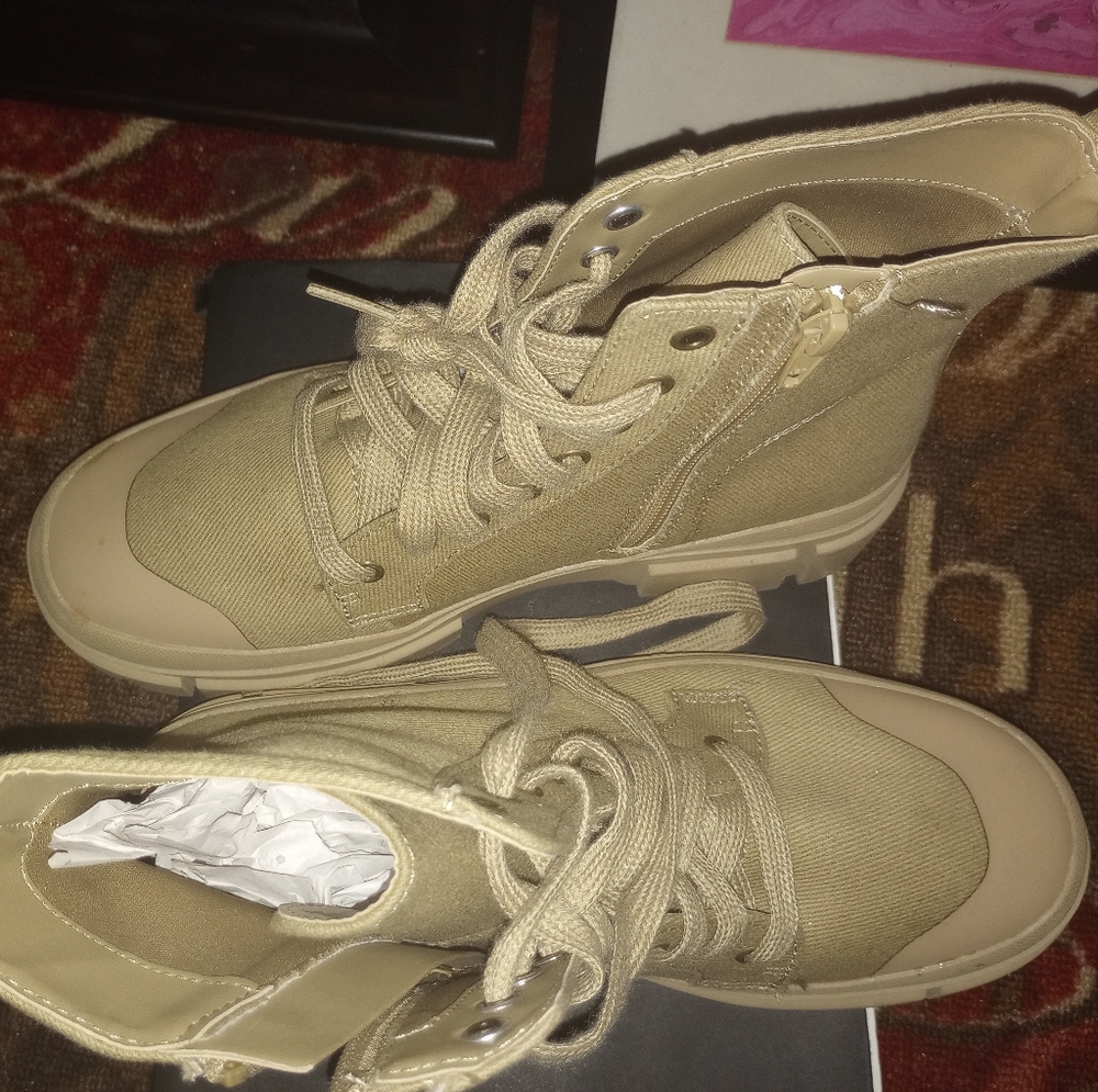 Boots - Picture 2 of 8